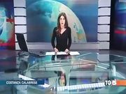 Tg5 upskirt della giornalista