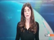 Tg5 upskirt della giornalista