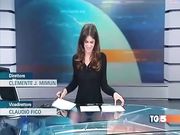 Tg5 upskirt della giornalista