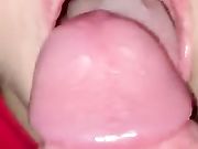 Ingoio Pov morosa con piercing alla lingua