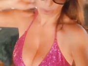 Sabrina Salerno prova costume