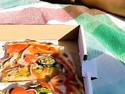 Pizza e fica al parco