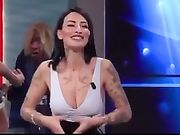 Veronica Bagnoli - MI RIFACCIO LE TETTE UCCELLI VENITE