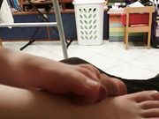 Footjob fidanzata teen