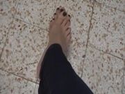 Vi mostro i piedini