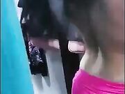 Fidanzata italiana si masturba in camerino del negozio