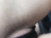 Amica sposata me lo succhia in macchina
