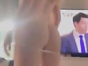Eva Menta mostra il suo culo