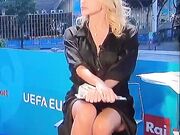 Paola Ferrari upskirt no slip Euro 2020