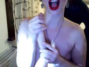 Milf italiana tettona si masturba in webcam