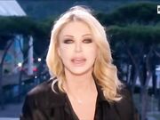 Upskirt in Tv senza slip Paola Ferrari