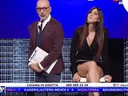 Barbara Francesca Ovieni Upskirt senza slip diretta Tv