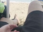 Gioca col mio cazzo in spiaggia