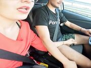 Tornando a casa gli faccio un pompino mentre guida