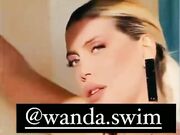 Wanda Nara sexy in bikini