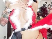 Giulia Diamond in intimo natalizio è una bomba