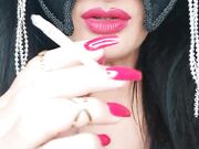 Chanel mistress smoke